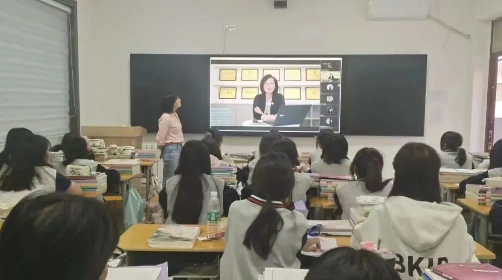 西安市卫生学校开展高职单招报考政策宣讲活动相关图片