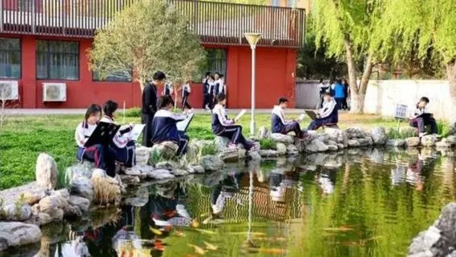 美院对口升学，参加高考“艺”途径 西安经开职业学相关图片