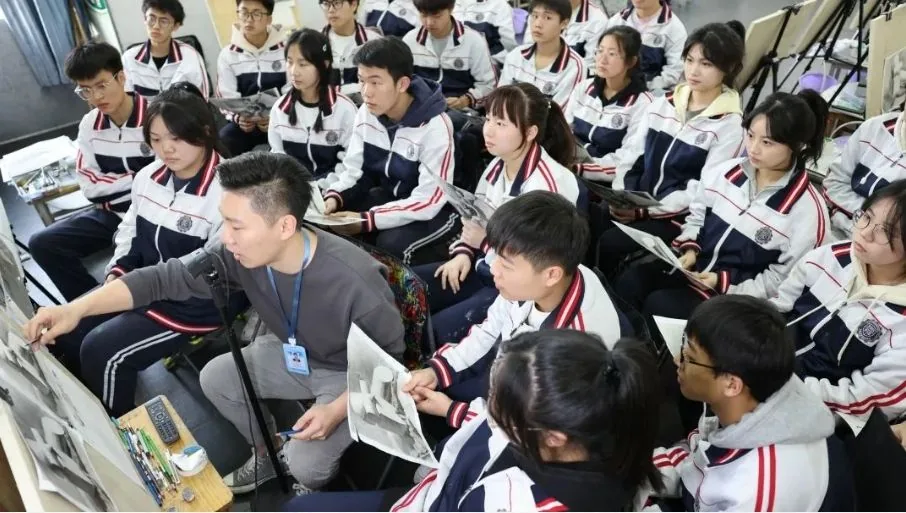 美院对口升学，参加高考“艺”途径 西安经开职业学相关图片