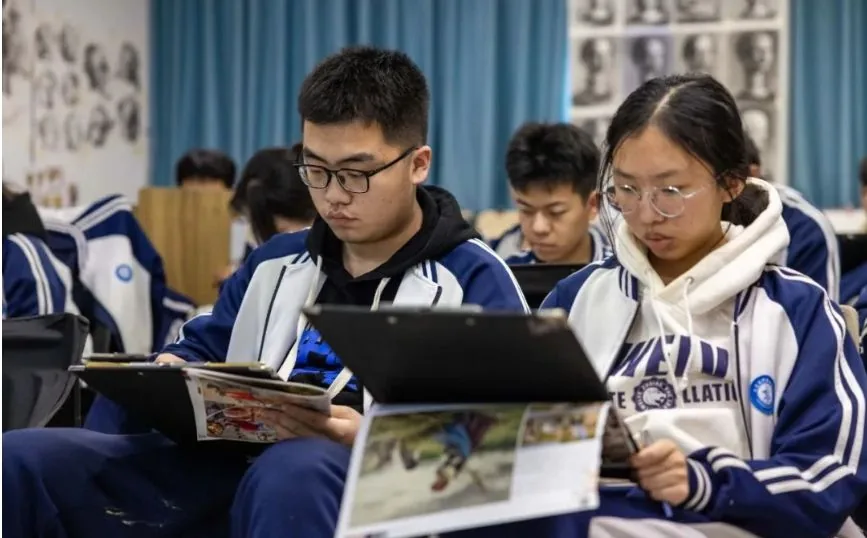 家校共育，见证成长 西安现代艺术（双语）中心“家相关图片