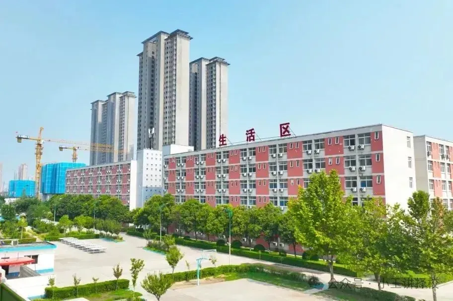 2025年西安生物医药技术职业学校招生简章相关图片