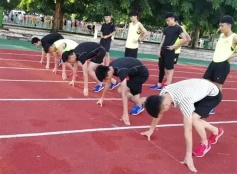 体育生、美术生的福音！西安这所职高，篮球散打足球都有，特长班一学期7000多，普通家庭也能冲！