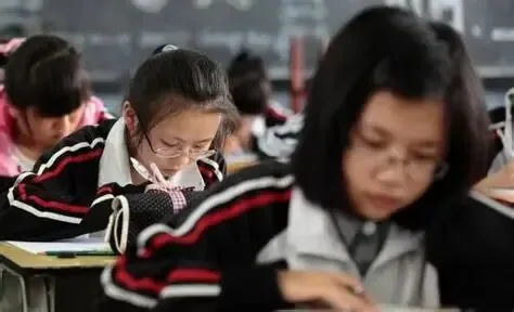 中考的本质是什么?一位老师的大实话:分层,但更是你改写命运最公平的一次机会